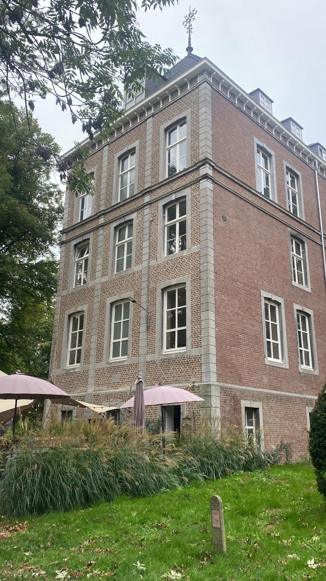 Sephs Hotel *